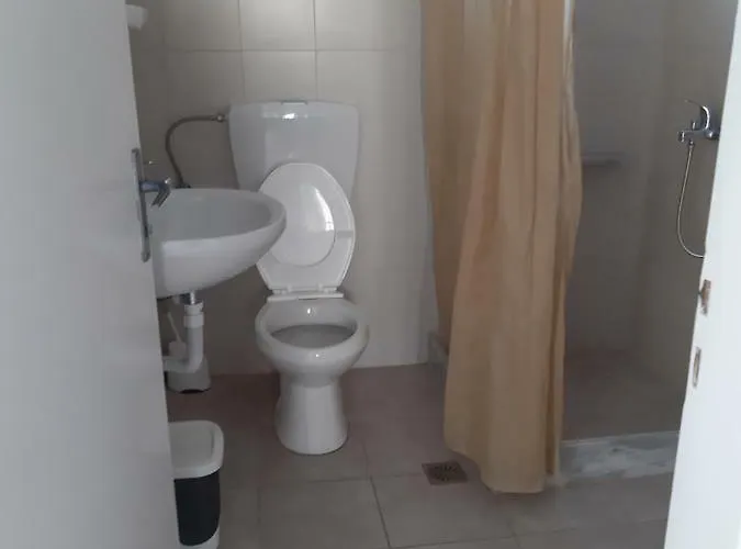 Daire Katerina Kafieri *